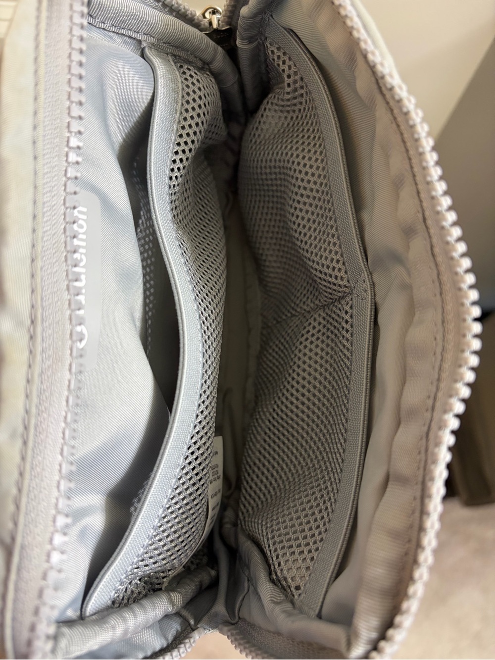 Lululemon belt bag - Picture 3 of 6